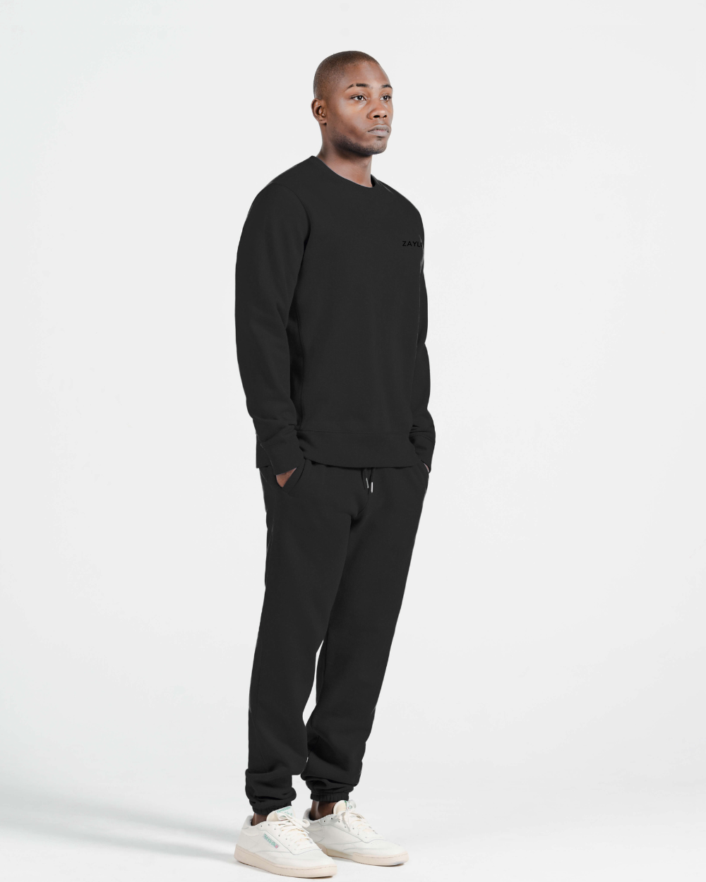 スウェット・トレーナー BLACK SWEATSHIRT THE HEAVYWEIGHT SWEATSHIRT – ZAYLINE